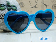 Load image into Gallery viewer, YOOSKE Love Heart Shaped Sunglasses