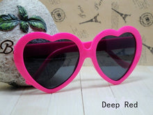 Load image into Gallery viewer, YOOSKE Love Heart Shaped Sunglasses