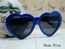 Load image into Gallery viewer, YOOSKE Love Heart Shaped Sunglasses