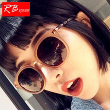 Load image into Gallery viewer, RBROVO 2018 Vintage Round Transparent Sunglasses