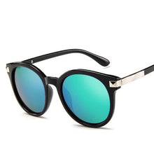 Load image into Gallery viewer, RBROVO 2018 Vintage Round Transparent Sunglasses